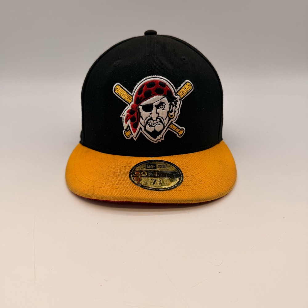 Pittsburgh Pirates New Era 59FIFTY Fitted Hat 7 3/8 Black Yellow